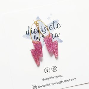 pendientes-aro-rayo-rosa-glitter-joyeria-acebo-diecisiete-by-sara