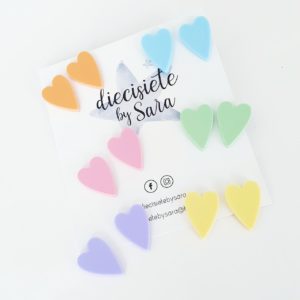 pendientes-corazones-colores-joyeria-acebo-diecisiete-by-sara