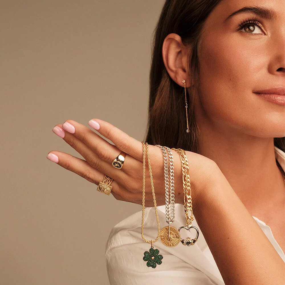 02880024-113-TU-colgante-brujula-dorada-plata-joyeria-acebo-agatha-paris-3