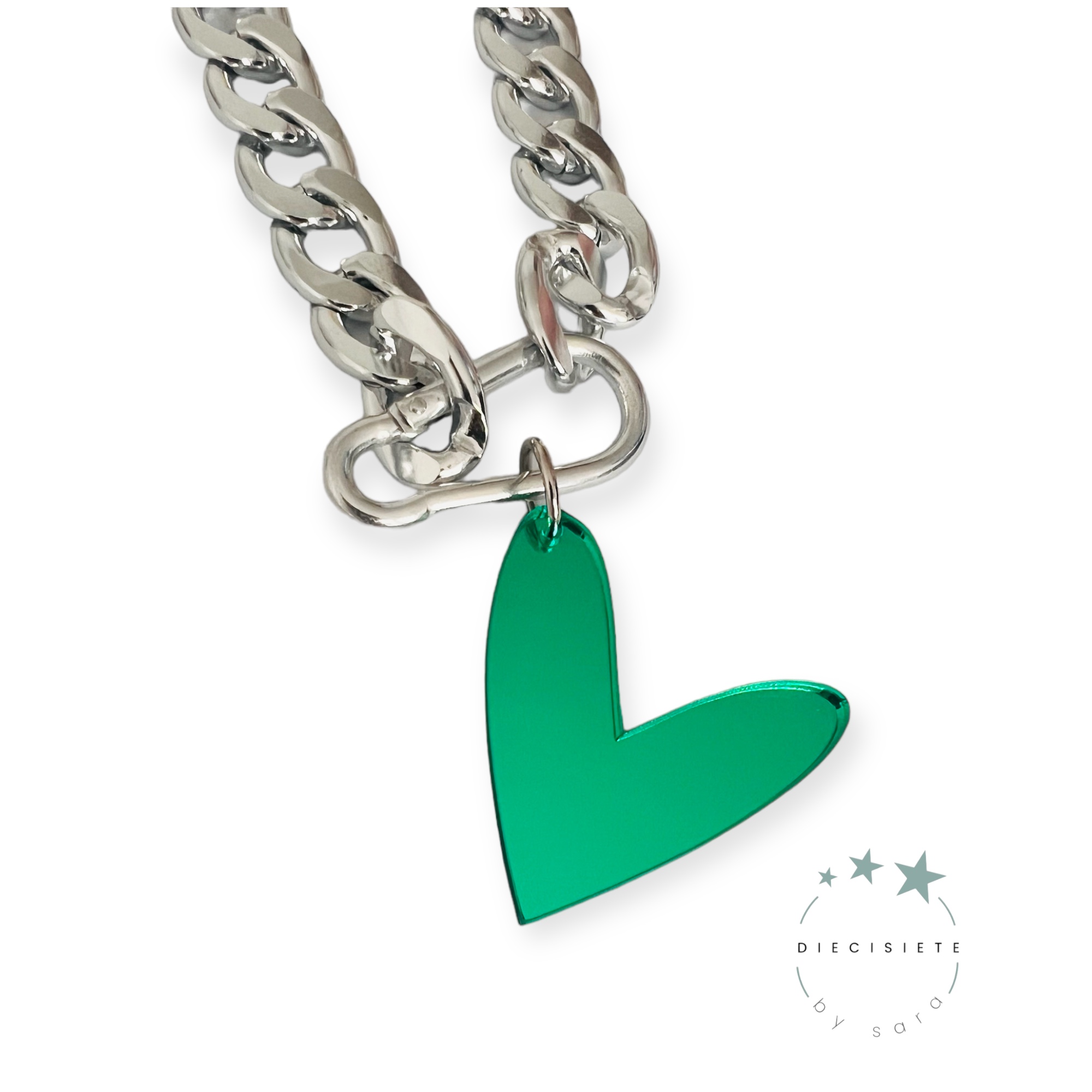 collar-corazón-verde-xl-diecisiete-by-sara-joyeria-acebo