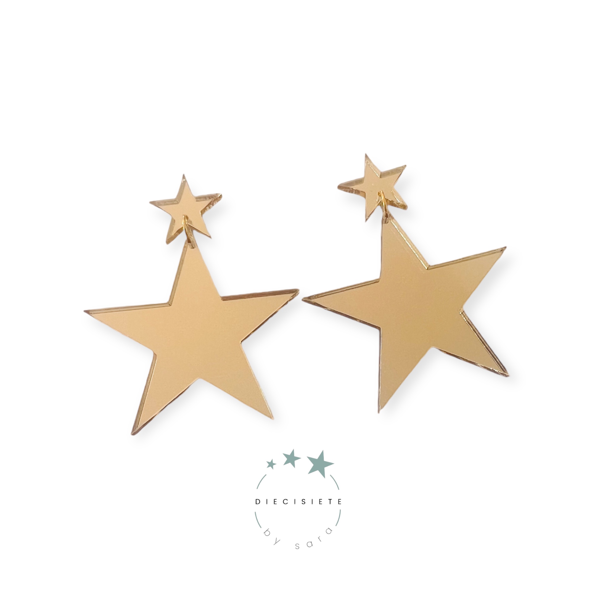 pendientes-estrellas-xl-dorado-diecisiete-by-sara-joyeria-acebo