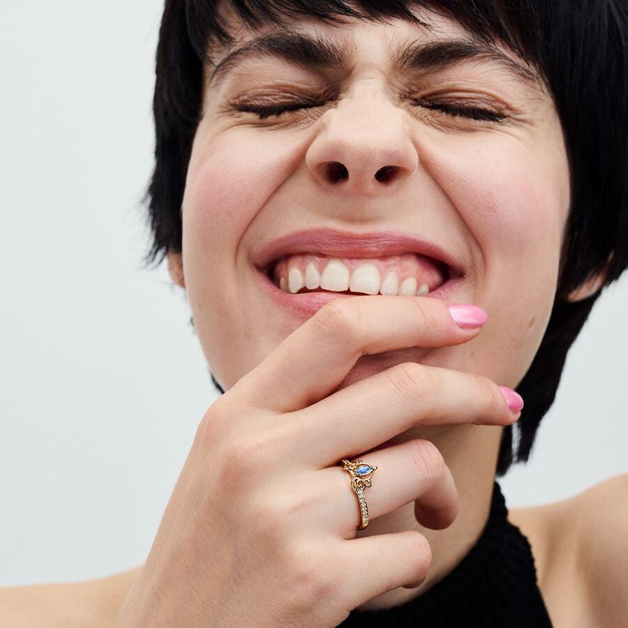 163059C01-anillo-14k-gold-pandora-cenicienta-carroza-disney-joyeria-acebo-modelo