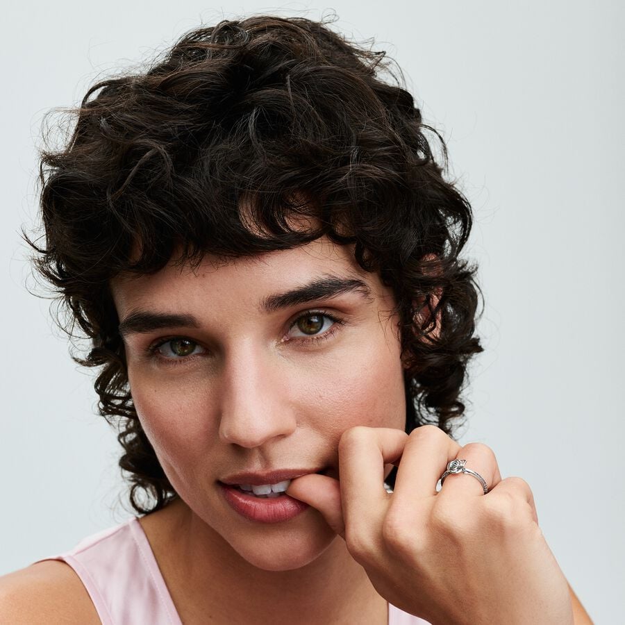 193215C01-anillo-plata-circonitas-rosa-pandora-joyeria-acebo-1