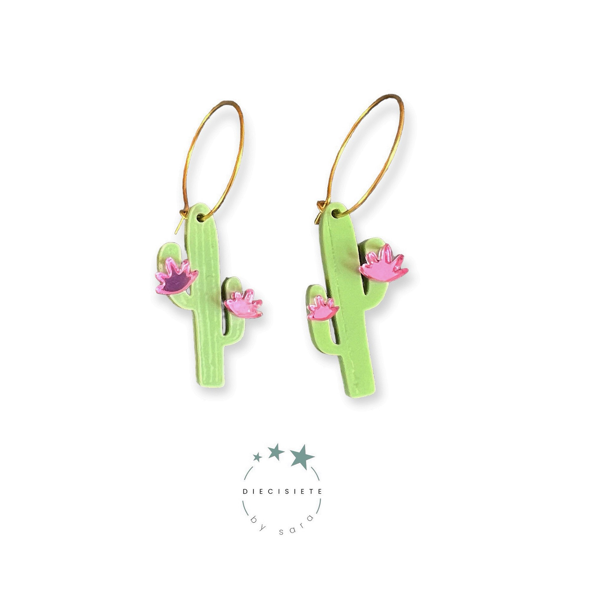pendientes-aro-dorado-cactus-verde-rosa-diecisiete-by-sara-joyeria-acebo